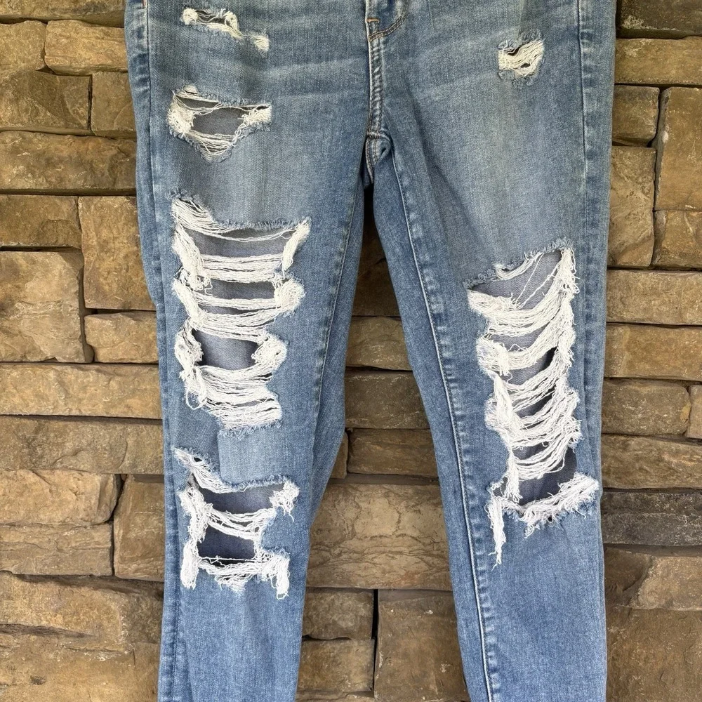 Womens American Eagle Super Stretch Super Hi-Rise Distressed Jegging, Size‎ 6L